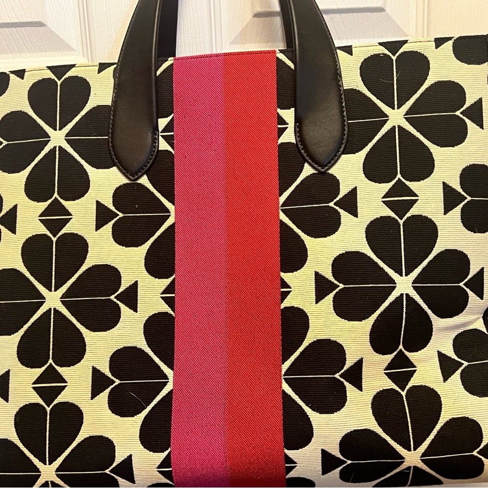 Kate Spade, Oversized Spade Flower Jacquard Stripe Manhattan XL TOTE.